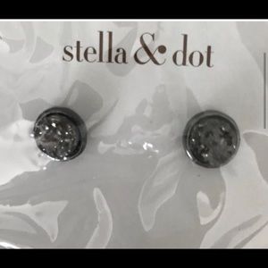 Stella & Dot Relic Stud Earrings